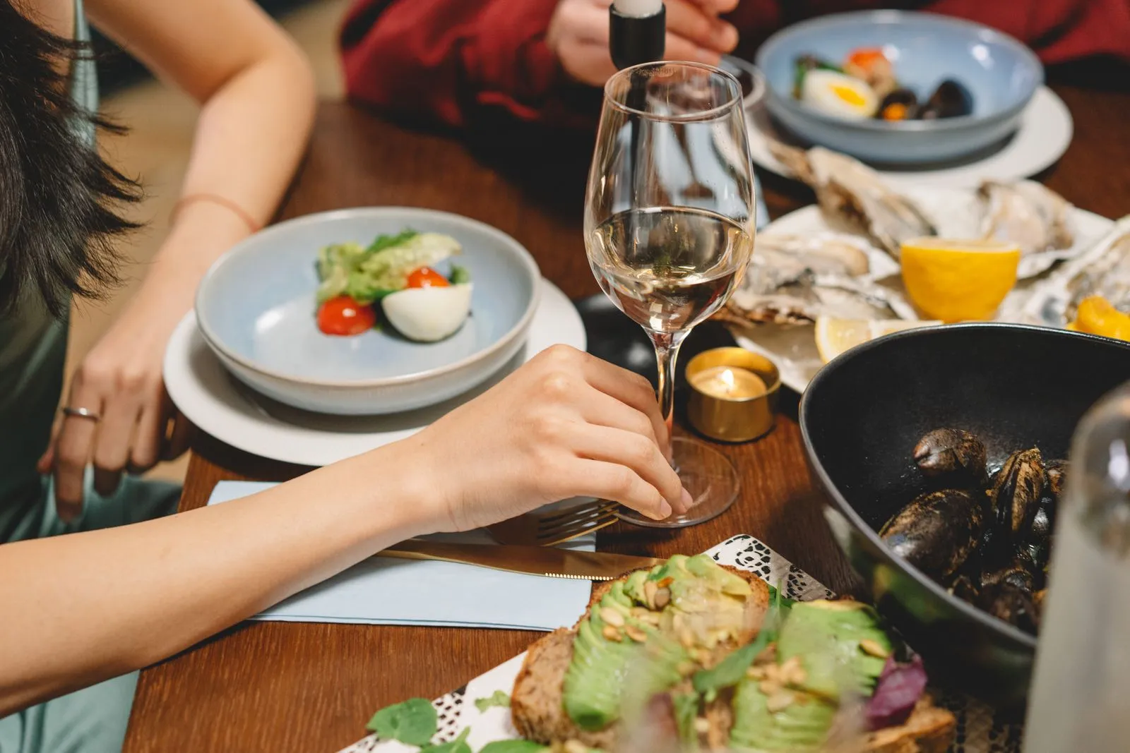 What Pairs Well with Seafood? Easy Ideas for Every Season
